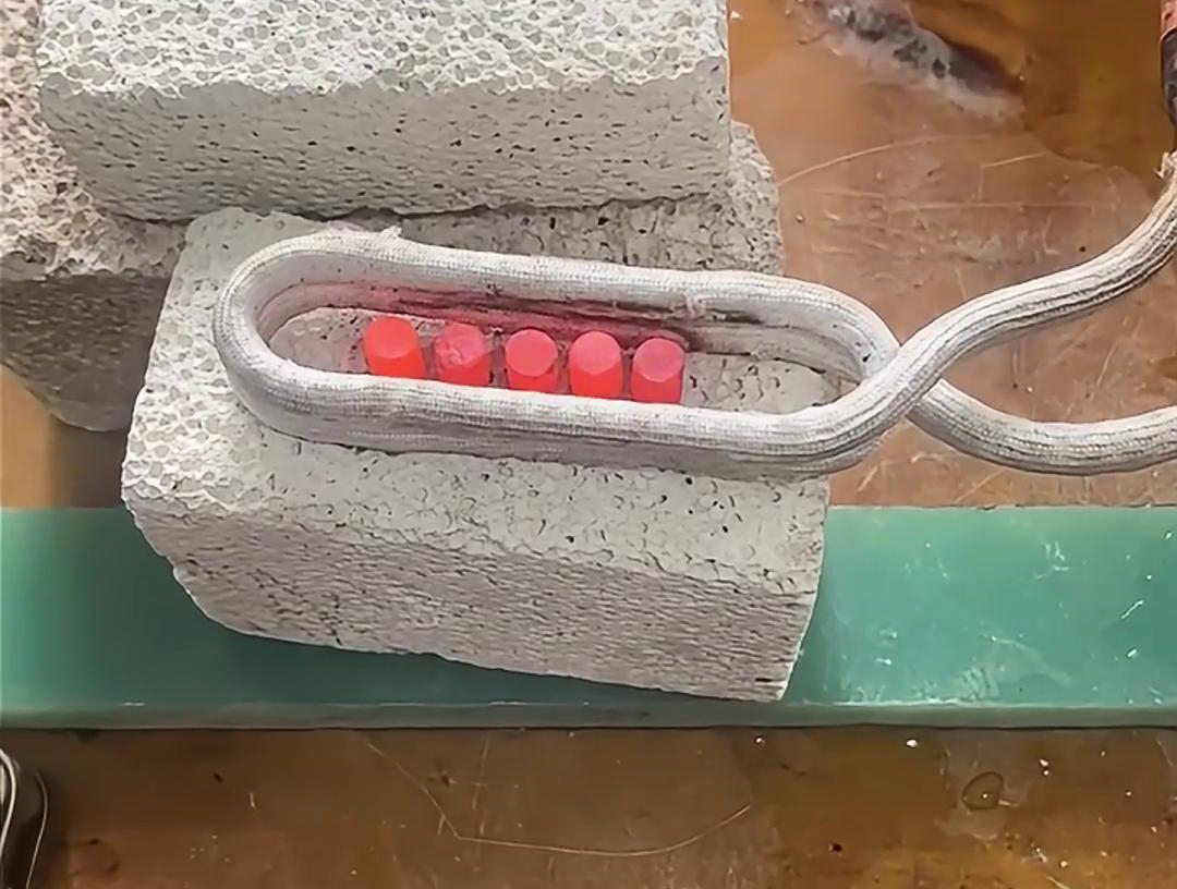 高頻加熱機(jī)，專為合金顆粒加熱試驗(yàn)打造