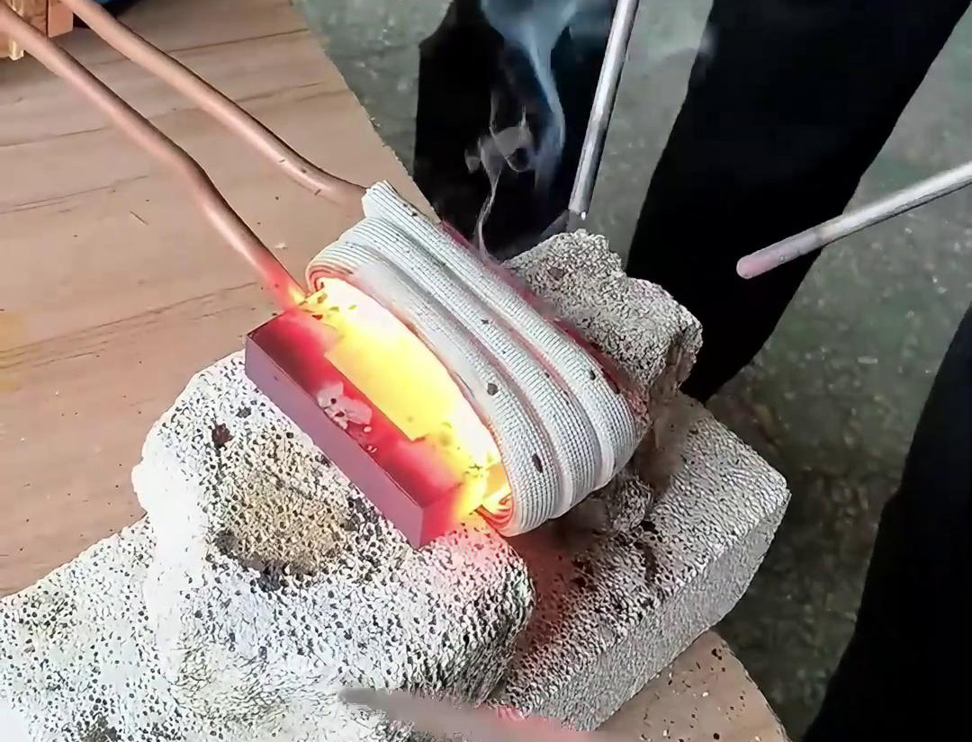 高頻焊機(jī)可以適用于各種金屬材料的焊接，包括鎢鋼合金