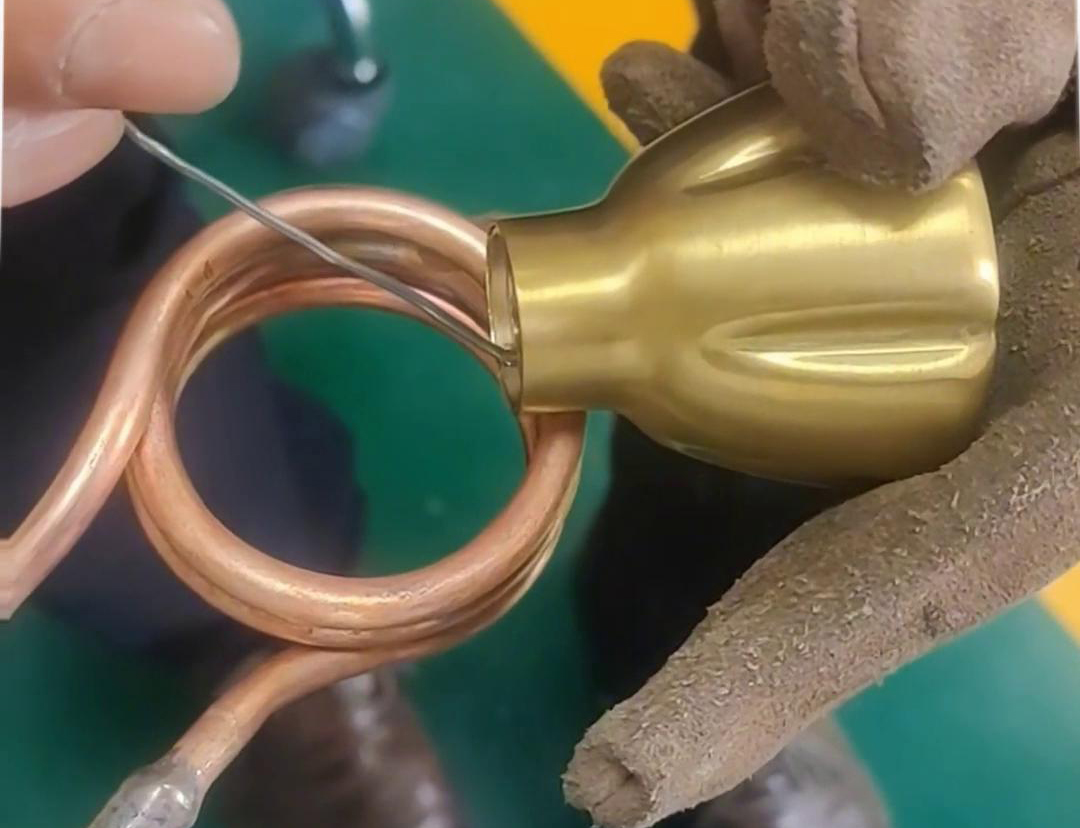 高頻焊機(jī)適用于各類常見(jiàn)銅件鋁件焊接，不管是標(biāo)準(zhǔn)件還